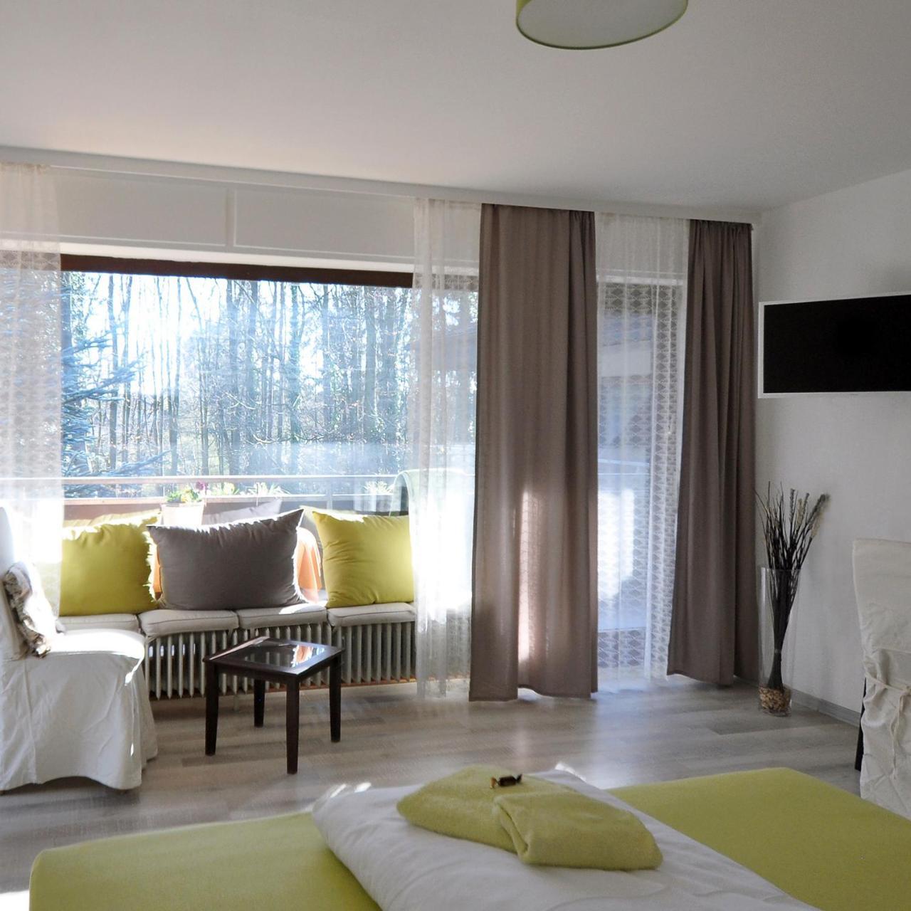 Waldpension Билефелд Екстериор снимка